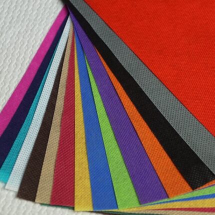 MANTEL TEJIDO NOWOTEX 100X100 FUCSIA C/150 UNIDADES