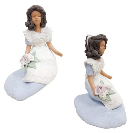 FIGURA NIÑA C/ FALDA AZUL ARCILLA