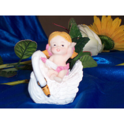 FIGURA DECORATIVA DE BEBÉ CON CISNE DETALLE BAUTIZO