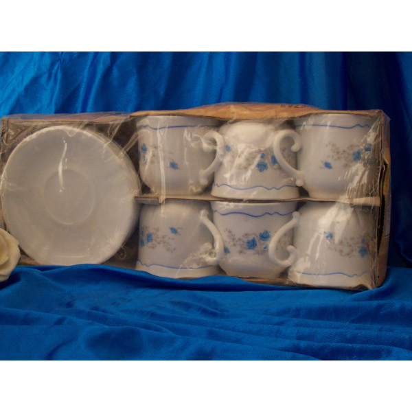 ESTUCHE 6 TAZAS + 6 PLATOS DESAYUNO MODELO PRIMAVERA